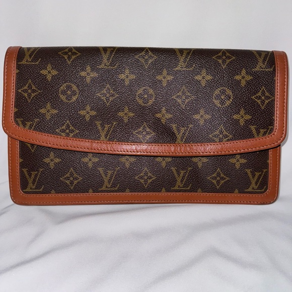 (R660) Louis Vuitton Pochette Dame Clutch - Picture 1 of 5